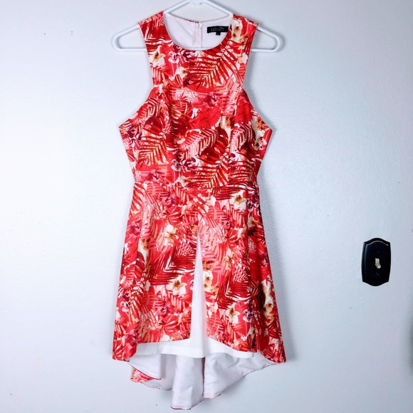 Elliatt Women Tower Dress High Low Fit - Picture 1 of 8